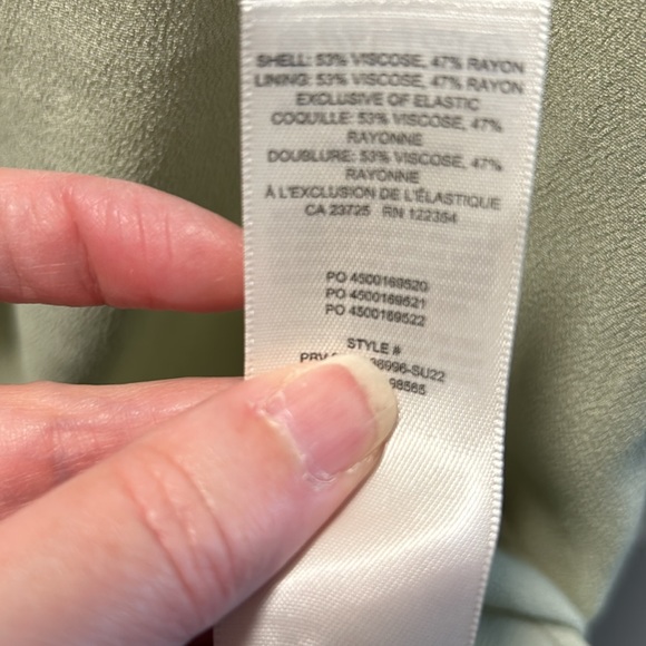 Aritzia’s Wilfred brand dress size 8 - Picture 7 of 7